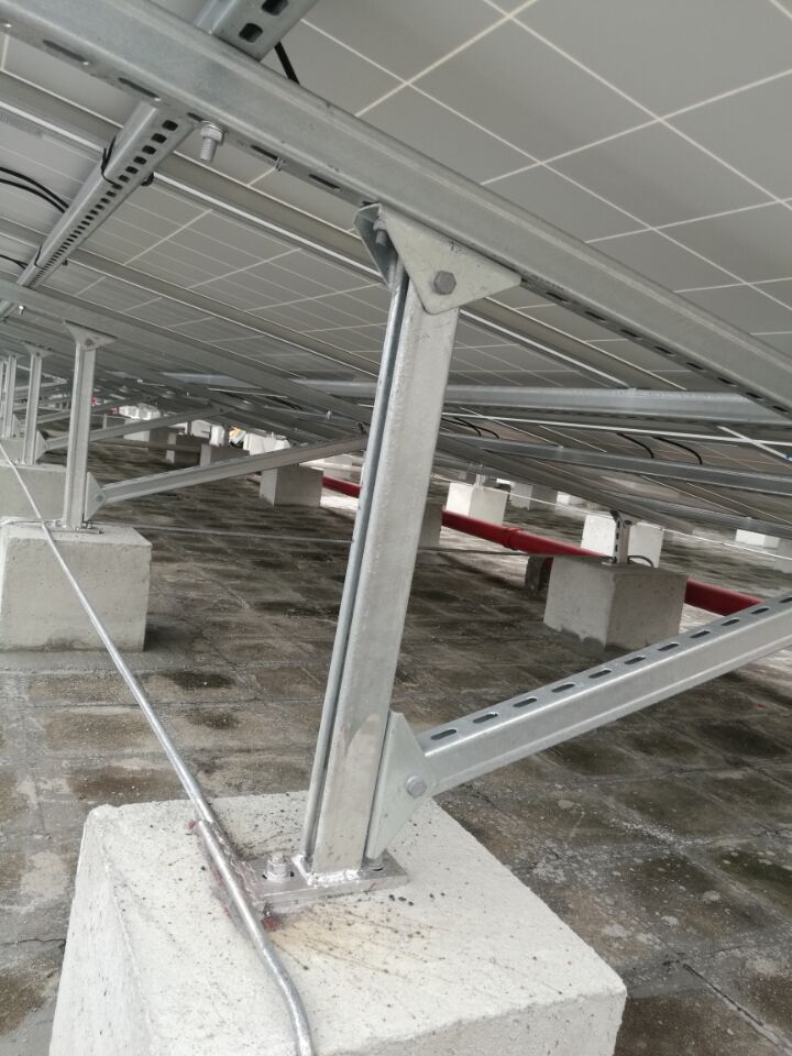 广东厂家直供批发镀锌光伏支架C型钢